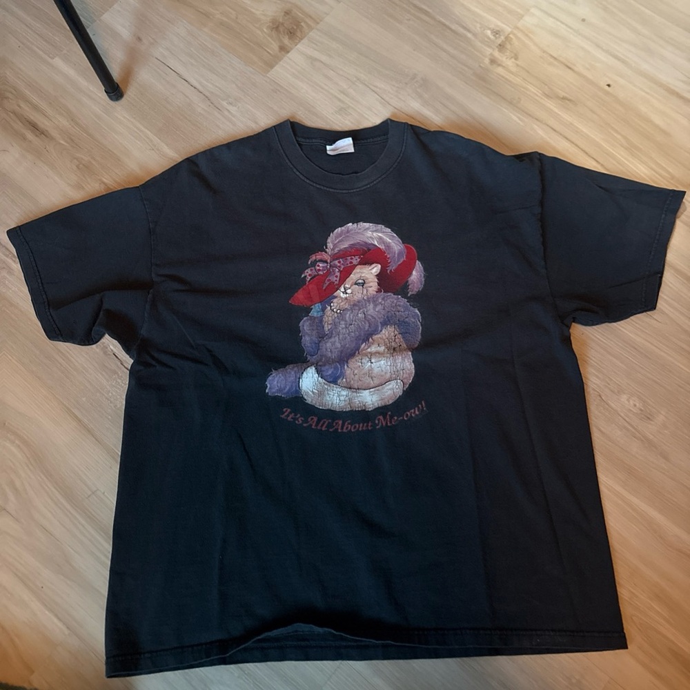 Vintage cat tee